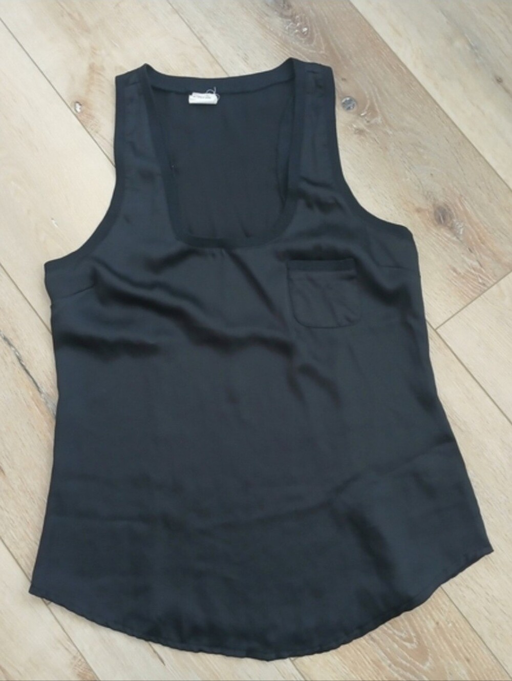 Urban Behavior Peace & Love Sleeveless Top